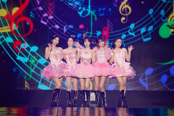 레드벨벳, 체조경기장 뒤흔든 10년차 걸그룹의 꽉 찬 에너지(종합)[스한:현장] < 뮤직 < 연예 < 기사본문 - 한국아이닷컴