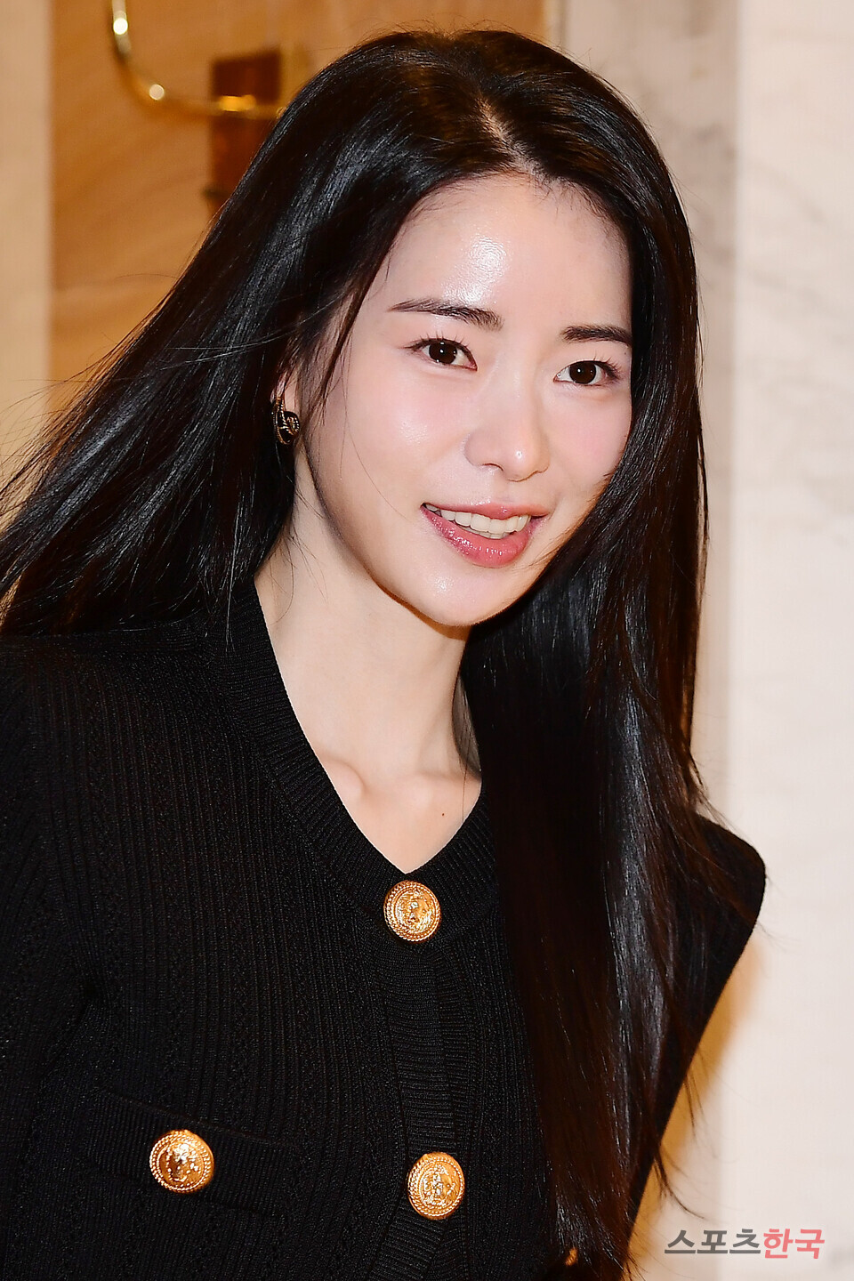 임지연, 얼굴에 꽉 찬 이목구비