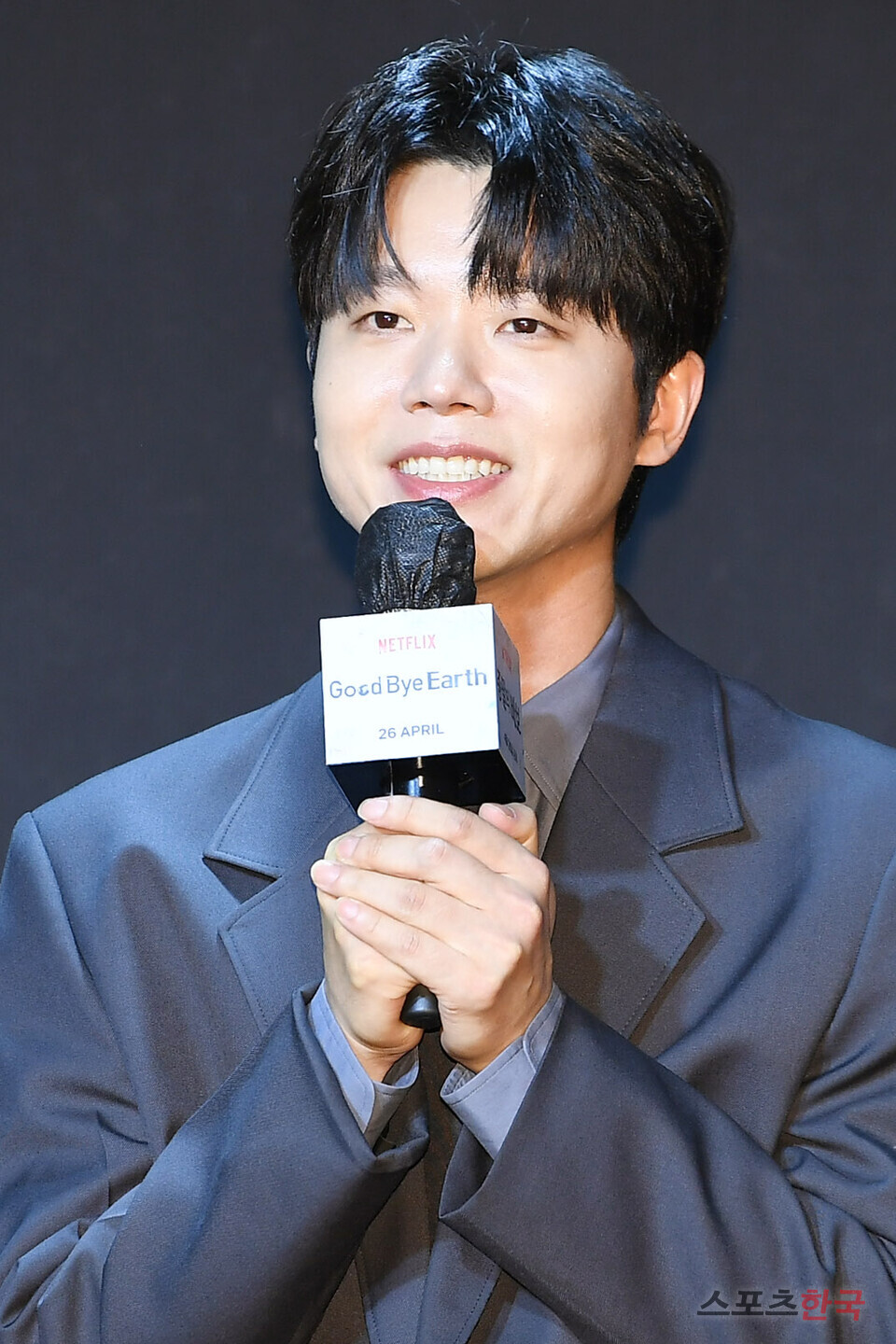 전성우, 서글서글한 미소