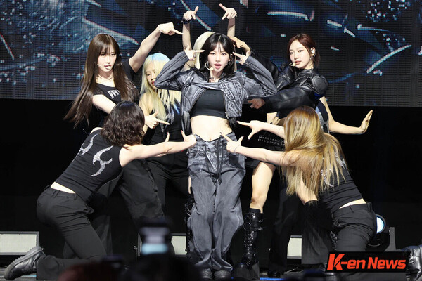 aespa 'Armageddon' Tops iTunes and Worldwide Charts, Achieves Record Highs