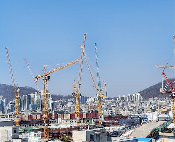 서울 은평구 대조1구역 재개발 공사 현장. 사진=김하수 기자