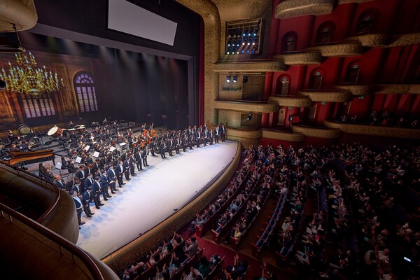 보이스 오케스트라 ‘이마에스트리’가 오는 6월 23일 이탈리아 유네스코 음악도시 페자로에서 열리는 ‘페자로 국제영화제 60주년 기념 페스티벌’ 폐막공연에서 단독으로 연주한다. ⓒ이마에스트리 제공