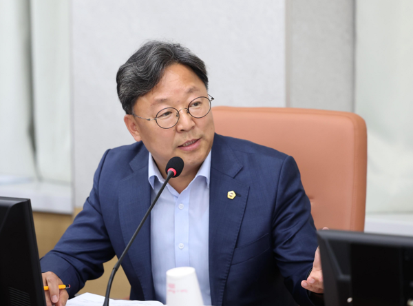 이용균 서울시의원은 11대 의회 전반기 도시계획균형위원회 부위원장으로 '시민 삶'을 보듬는 활약을 펼쳤다. 사진=서울시의회 제공