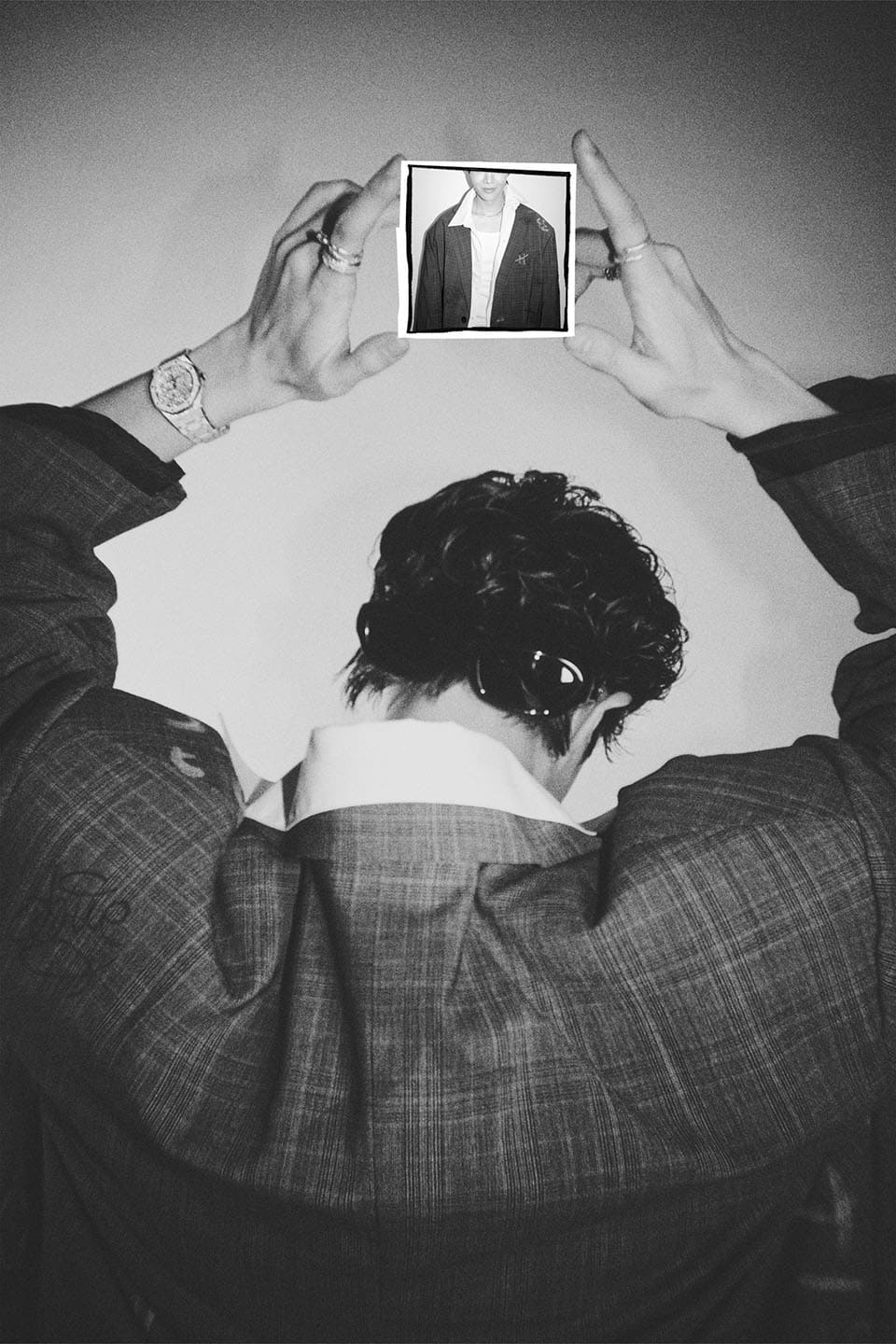 BTS J-Hope, a Perfect Blend of Hip & Vintage… Unveils 'MONA LISA