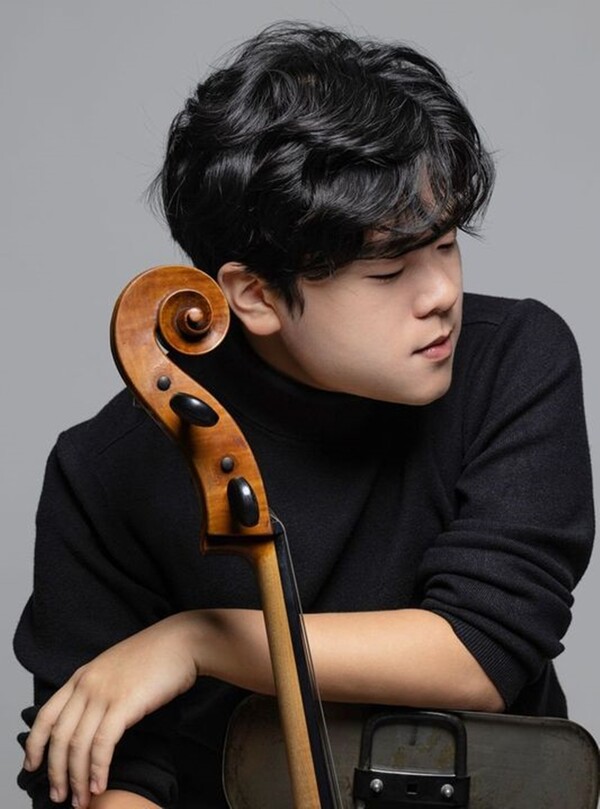 Le violoncelliste Han Jae -Min sera dans la salle de concert de Lotte en octobre avec la philharmonie tchèque, dirigée par le maître de Sejong Beachov du monde. Ⓒ Inatsu Productions fourni