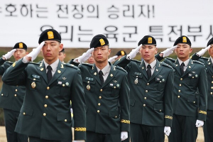 병장보다 적었던 하사 월급 인상…경계부대 근무 시 月 486만원