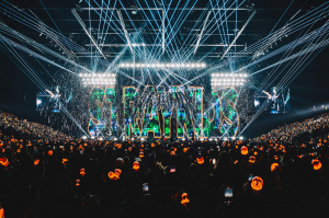 Stray Kids Successfully Kicks Off 2025 World Tour with Sold-Out ...
